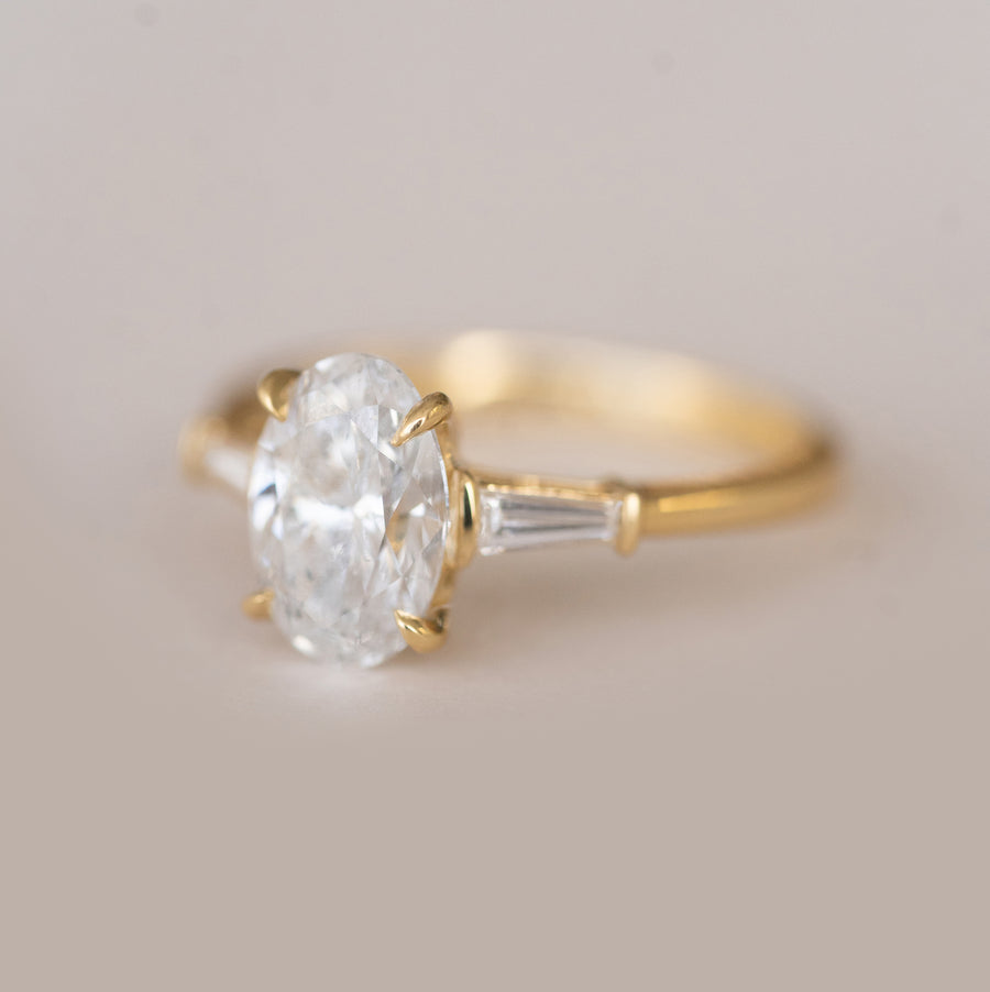 Oval Diamond with Tapered Baguettes