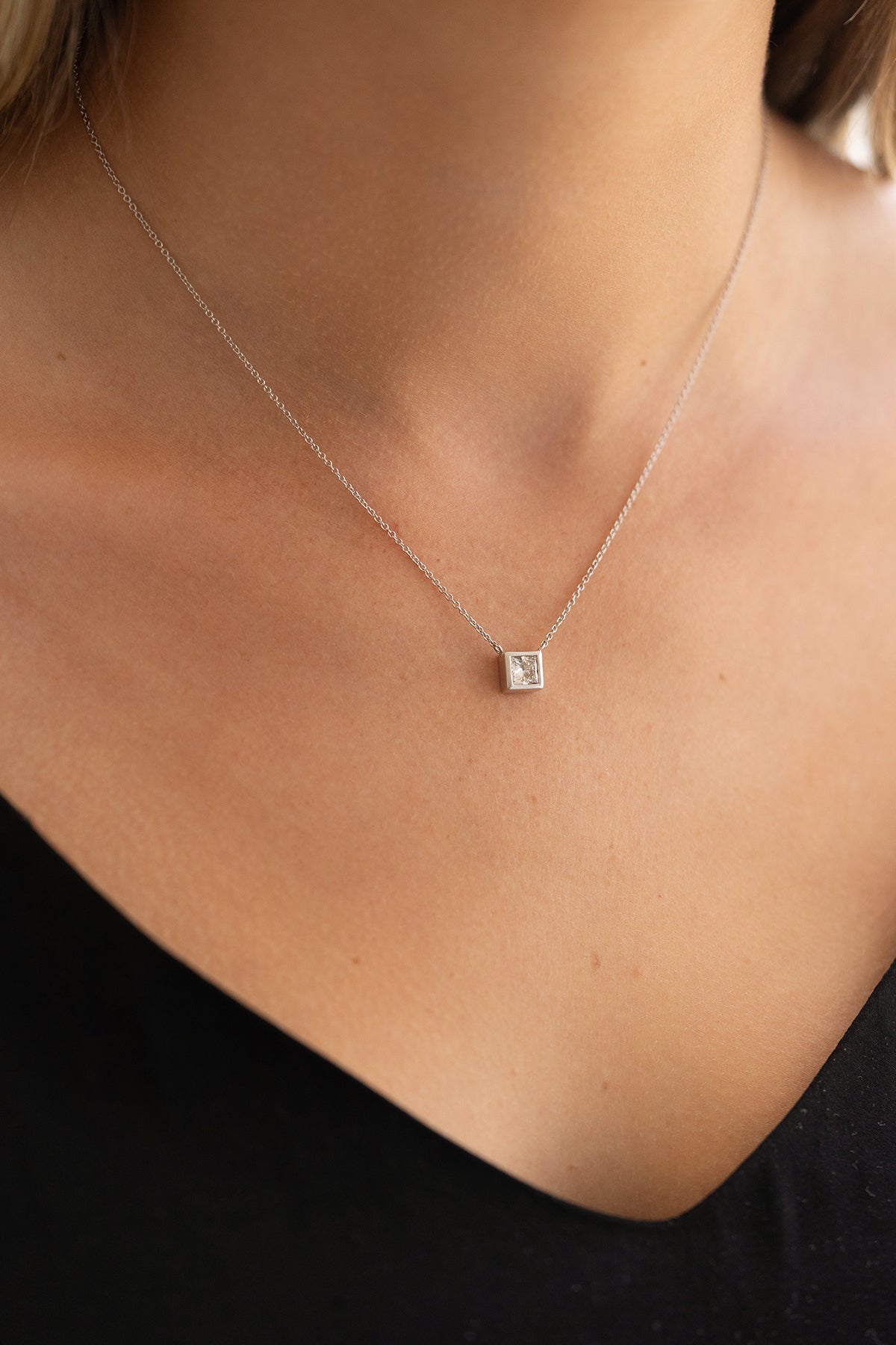 Square diamond pendant Clearance