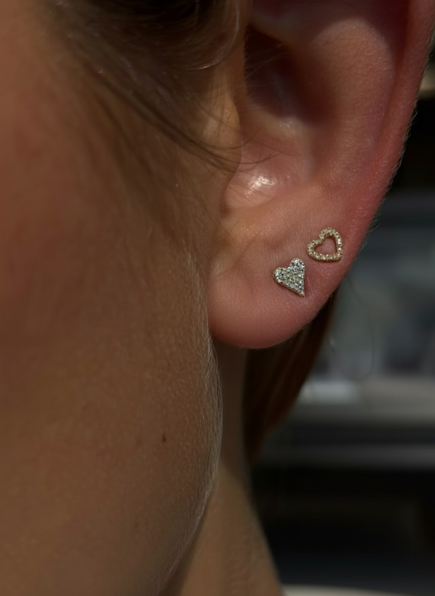 Pave Gold Heart Earring Studs 
