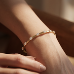 Natural Oval Diamond Bangle