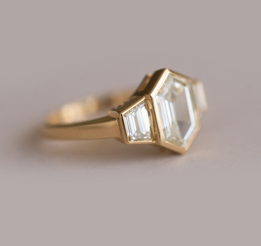 2.77cttw. Hexagonal Diamond Ring